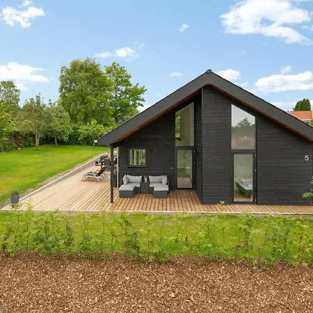 Holiday home Holiday Caris - 950m From The Sea In Se Jutland By Interhome *